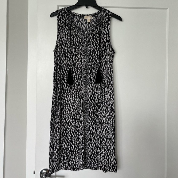 MICHAEL Michael Kors Dresses & Skirts - NWOT Michael Kors Sleeveless Dress with Tassels Size M Black/White/Gray